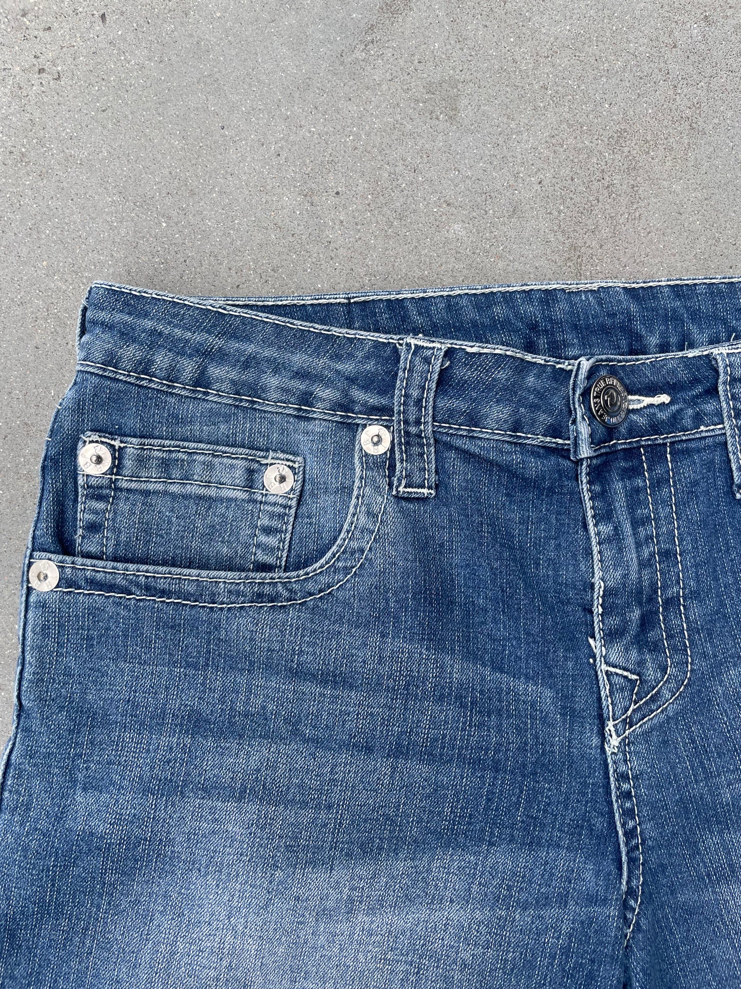 TRUE RELIGION SHORTS S