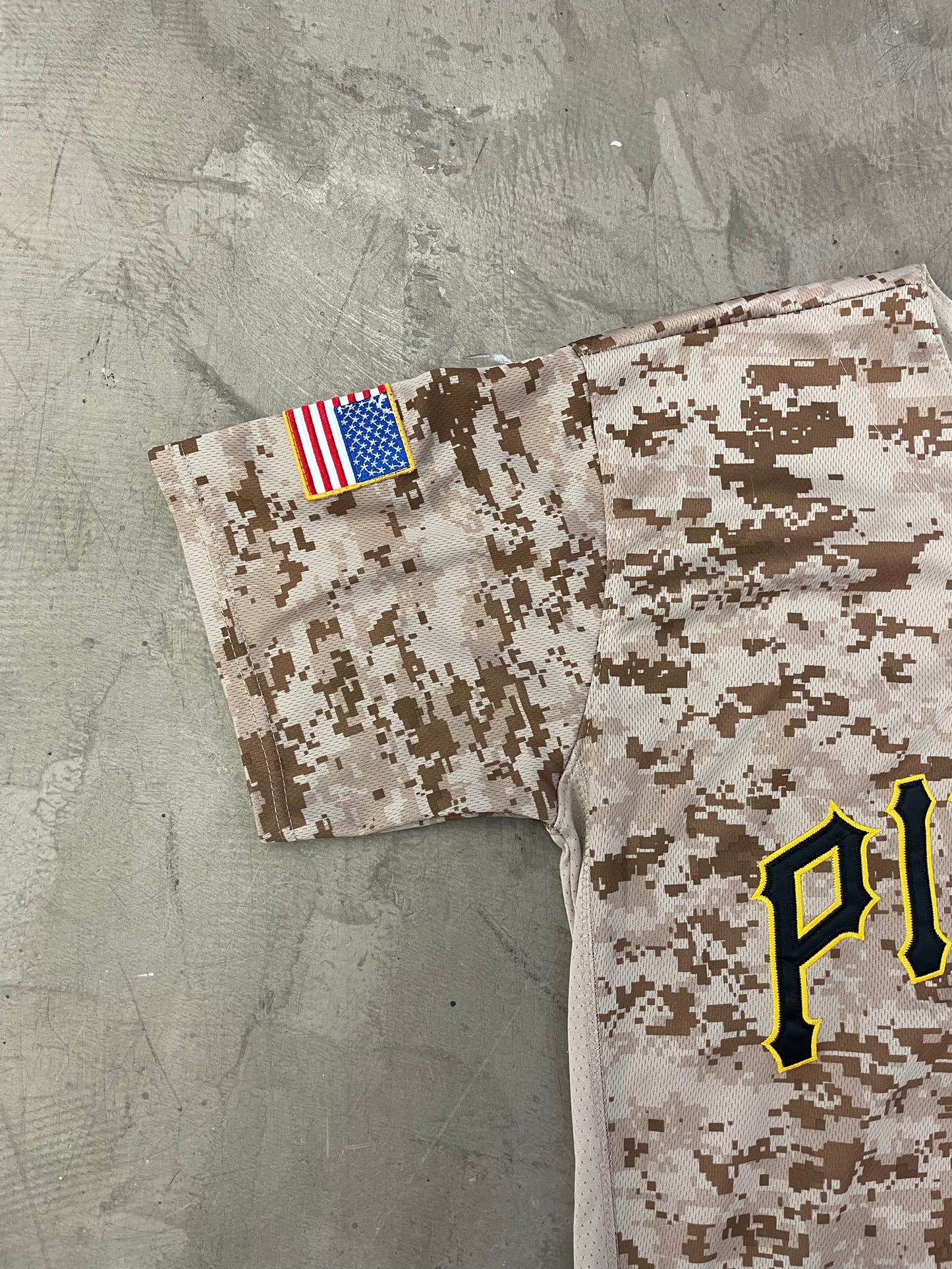 PIRATES CAMO MLB JERSEY