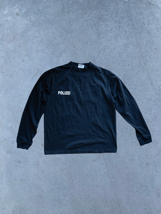 KANYE WEST ''POLIZEI'' LONGSLEEVE SORT XS